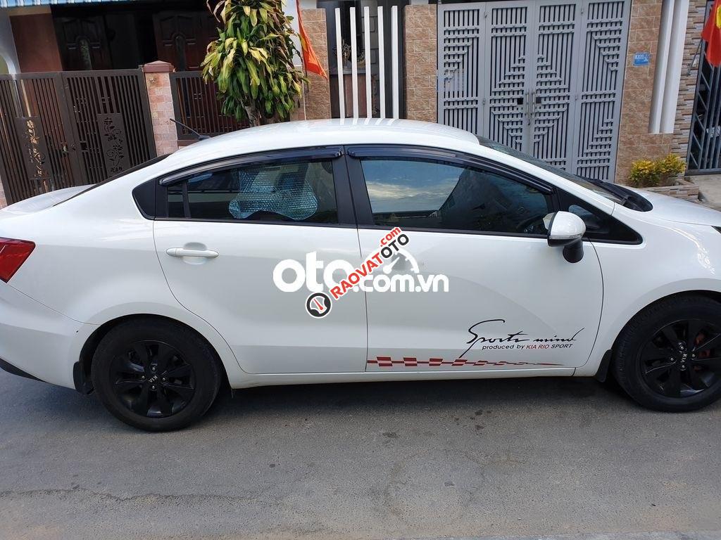 Bán Kia Rio AT đời 2014, màu trắng còn mới-1