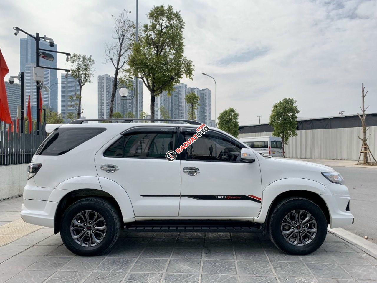 Bán Toyota Fortuner 2.7V model 2016 sx năm 2015-20