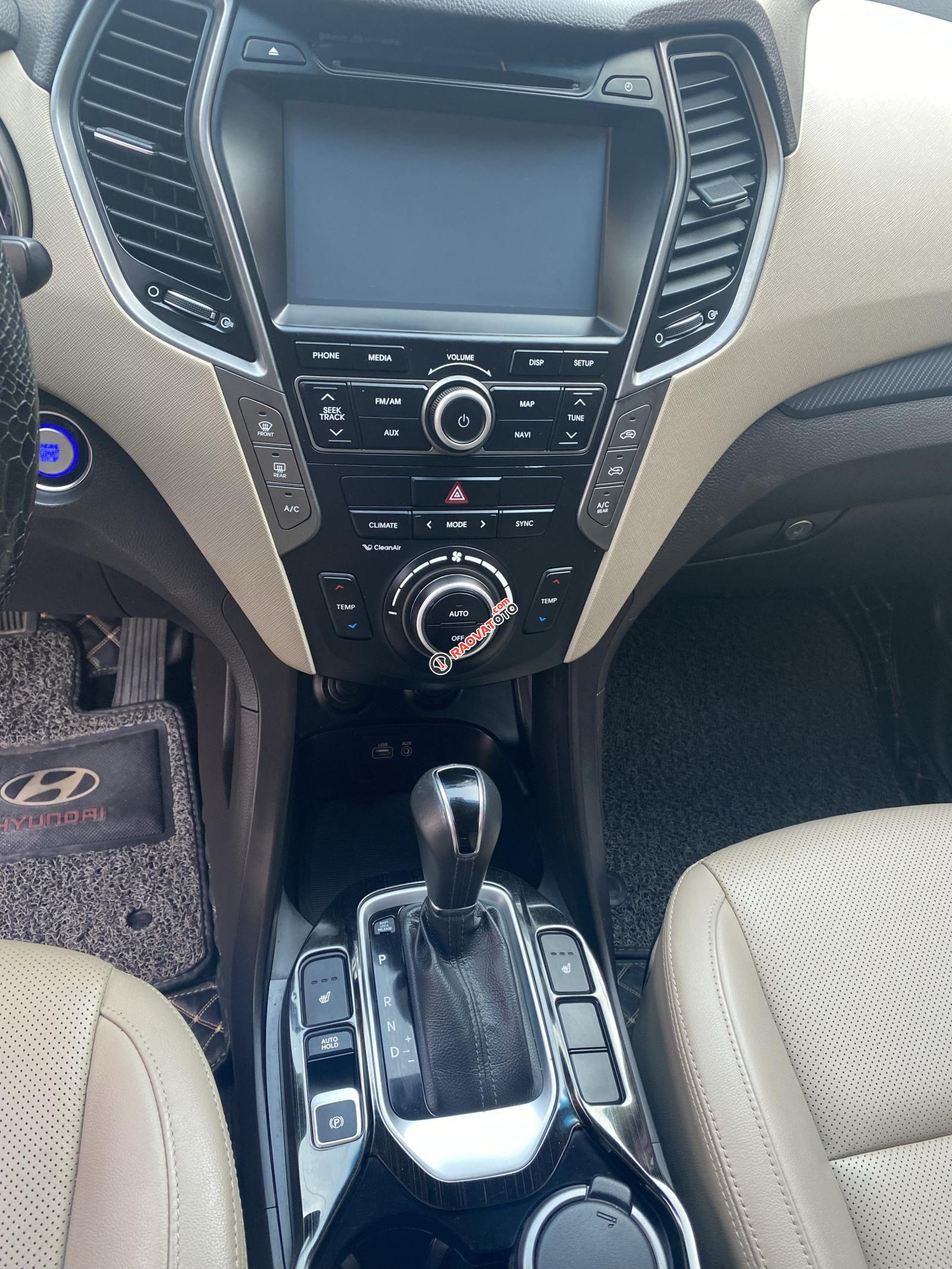 Xe Hyundai Santa Fe 4WD sản xuất 2018 full xăng 2 cầu, ít sử dụng, giá 868tr-3