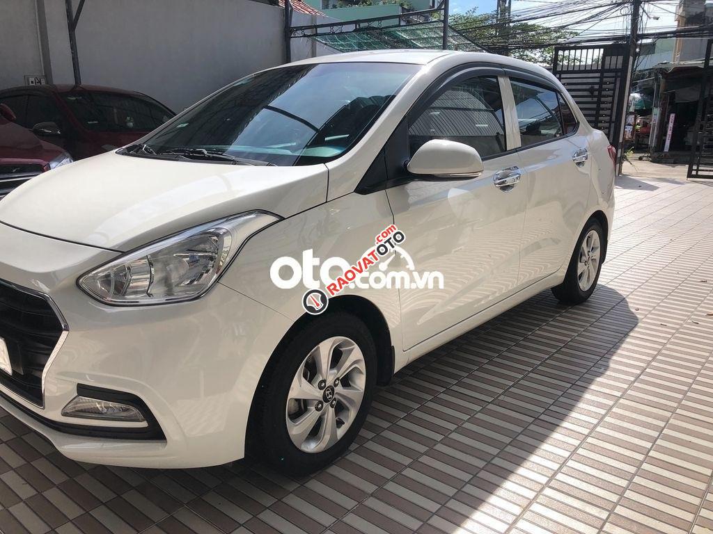 Bán Hyundai Grand i10 AT năm 2017, màu trắng, giá chỉ 325 triệu-2