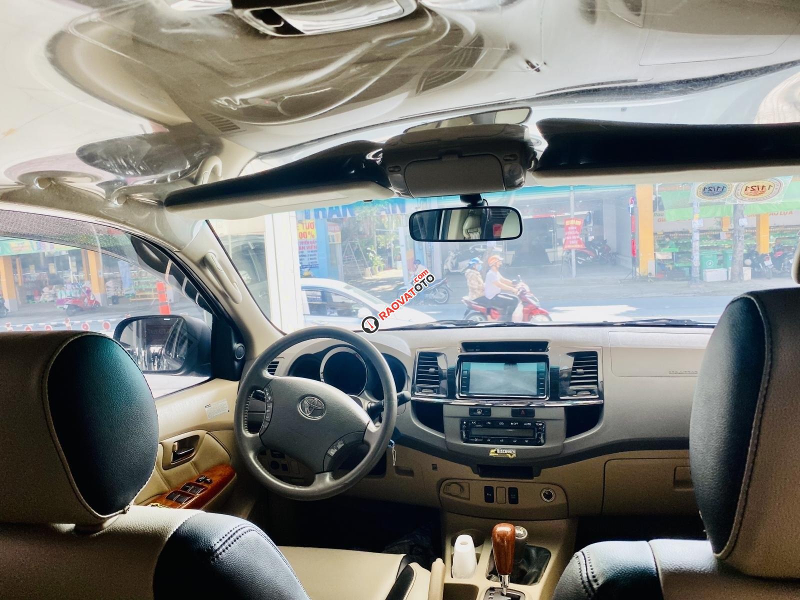 Bán Toyota Fortuner V đời 2009, màu bạc-3