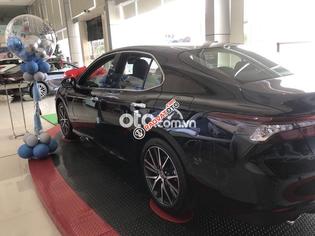 Bán ô tô Toyota Camry AT năm 2021, màu đen-7