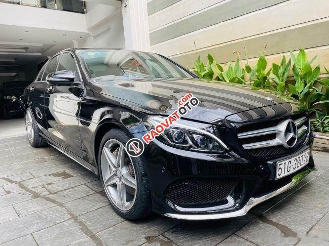 Bán xe Mercedes C300 AMG năm sản xuất 2016, màu đen-1