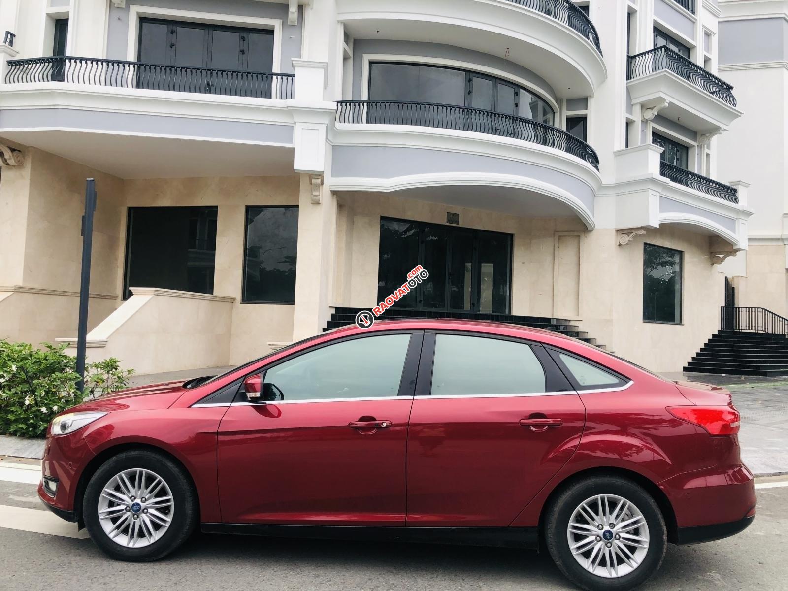 Bán Ford Focus Titanium đời 2016, màu đỏ, giá chỉ 515 triệu-4