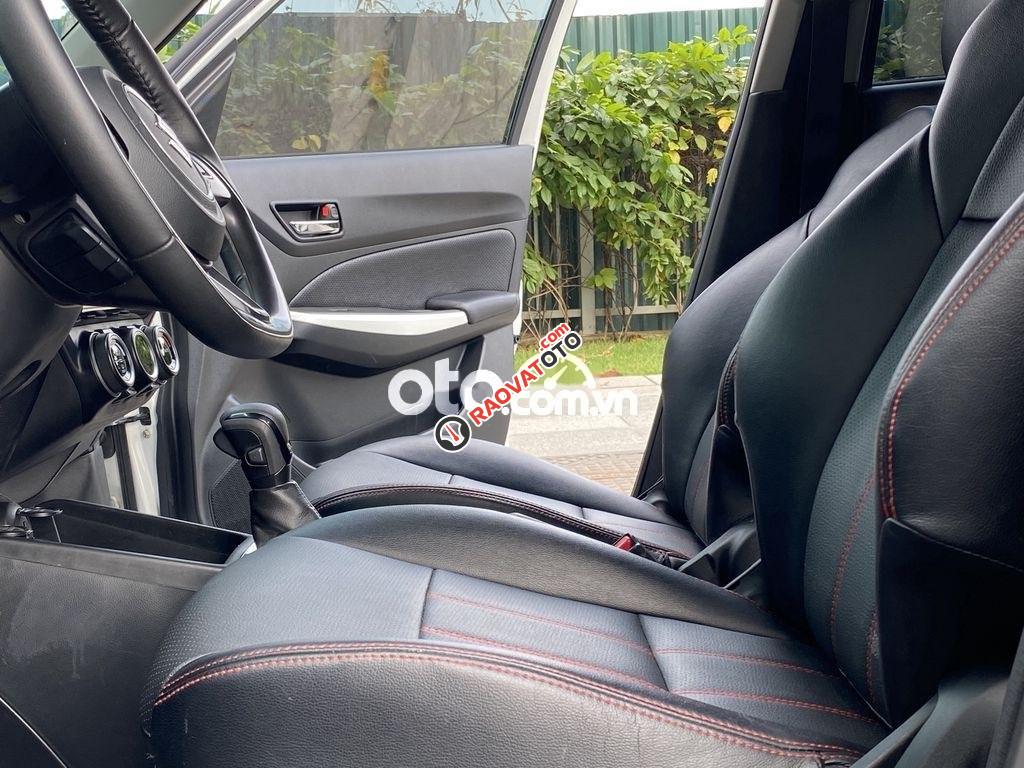 Cần bán Suzuki Swift AT đời 2019, màu trắng, xe nhập như mới, giá 518tr-1