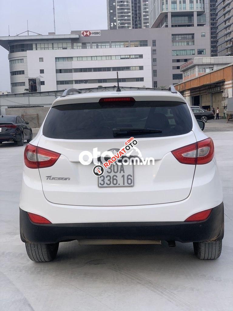 Bán ô tô Hyundai Tucson 2.0AT năm sản xuất 2014, màu trắng còn mới, 585 triệu-3