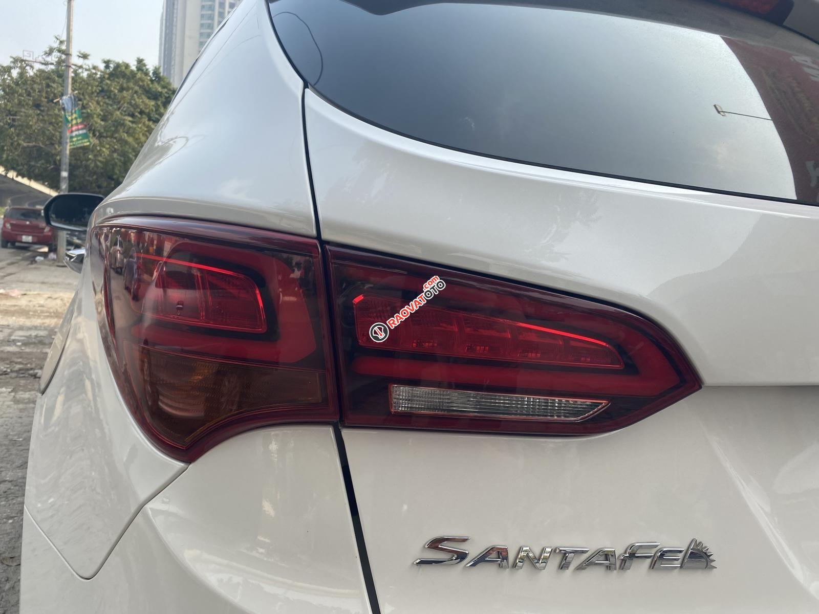 Xe Hyundai Santa Fe 4WD sản xuất 2018 full xăng 2 cầu, ít sử dụng, giá 868tr-14