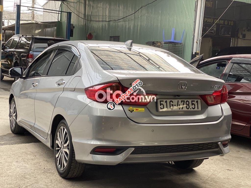 Bán Honda City Top sản xuất năm 2017, màu bạc còn mới-4