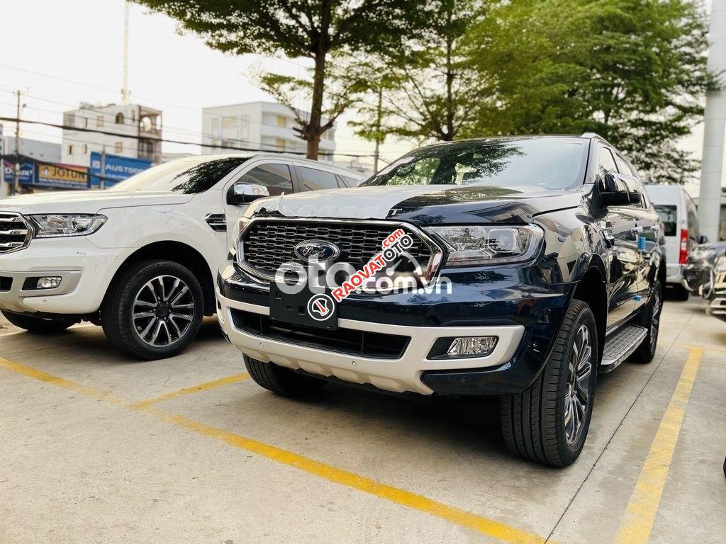 Bán Ford Everest AT sản xuất 2021, màu xanh lam, nhập khẩu-0