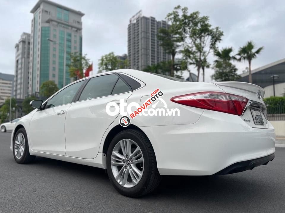 Cần bán Toyota Camry SE 2015, màu trắng, xe nhập-3