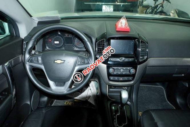 Bán ô tô Chevrolet Captiva LTZ đời 2017, màu trắng-0