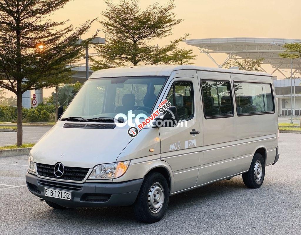 Bán Mercedes 311 năm sản xuất 2004, màu bạc, 118 triệu-11