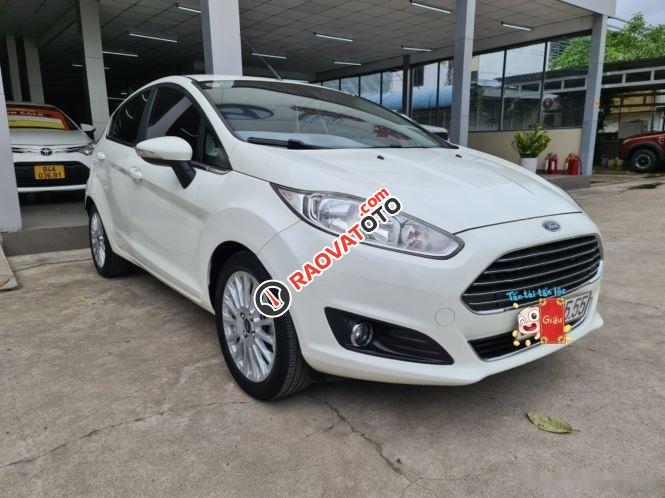 Cần bán gấp Ford Fiesta 1.5L AT Sport đời 2017, màu trắng giá cạnh tranh-2