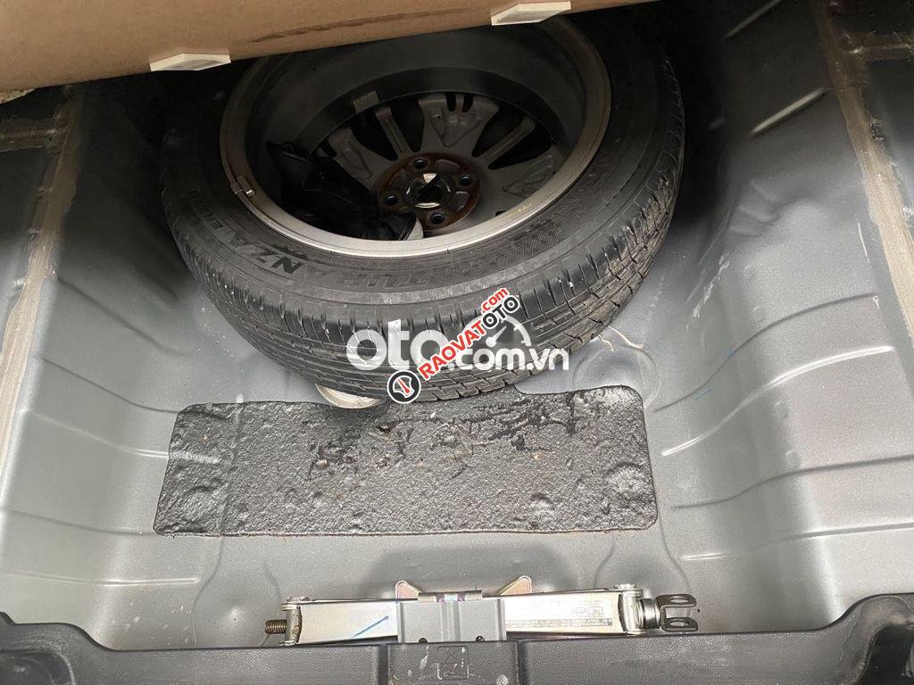 Bán Honda City Top sản xuất năm 2017, màu bạc còn mới-10