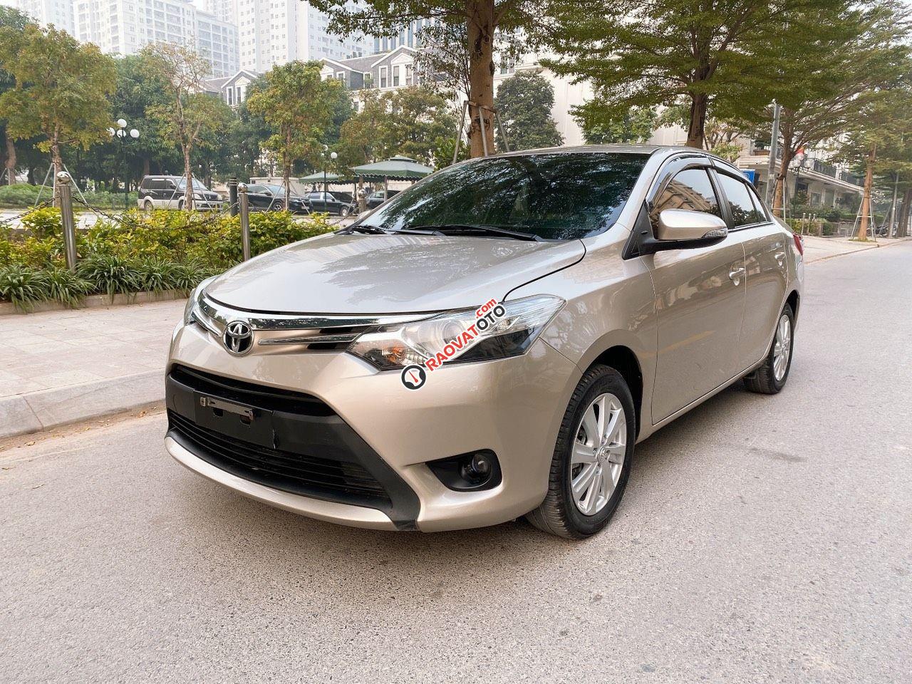Bán Toyota Vios G sx 2015 vàng cát xe đẹp-1