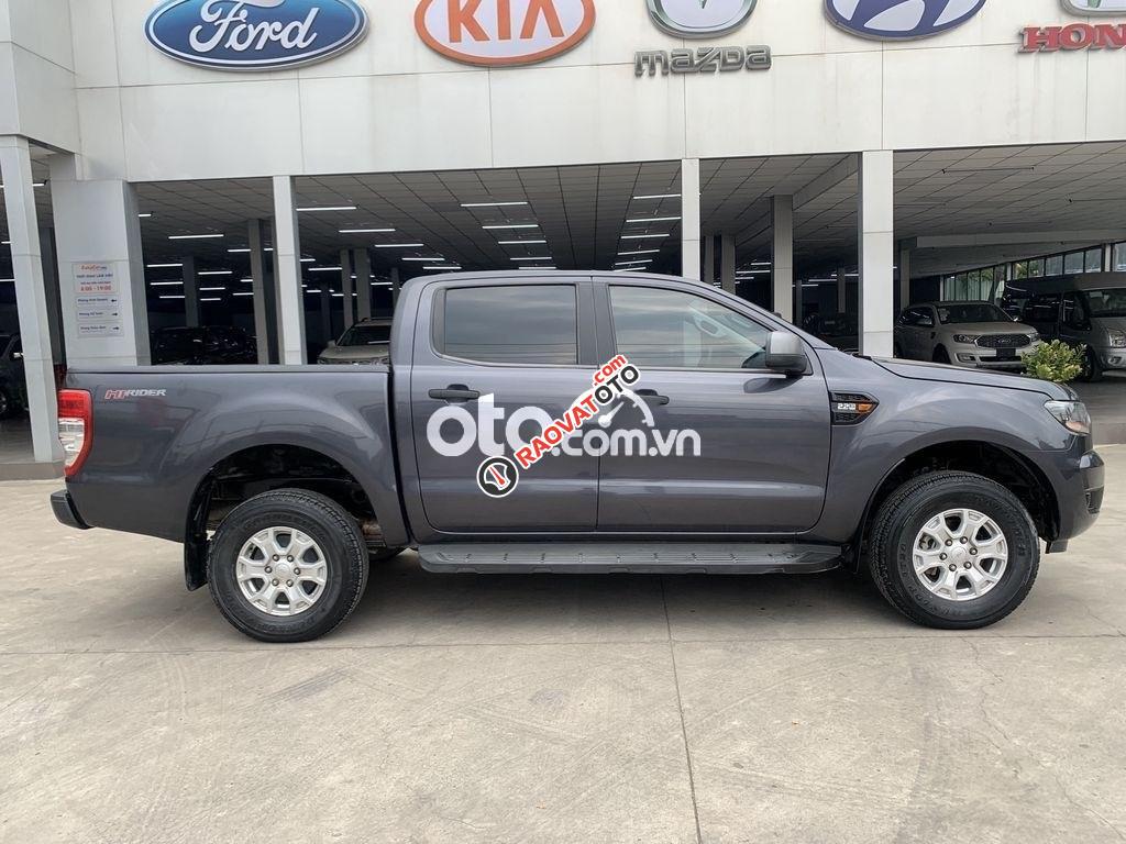 Bán xe Ford Ranger XLS AT năm sản xuất 2017, màu đen, nhập khẩu-5