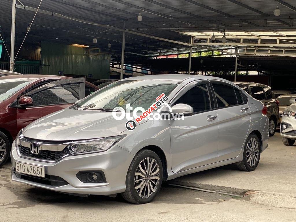 Bán Honda City Top sản xuất năm 2017, màu bạc còn mới-3