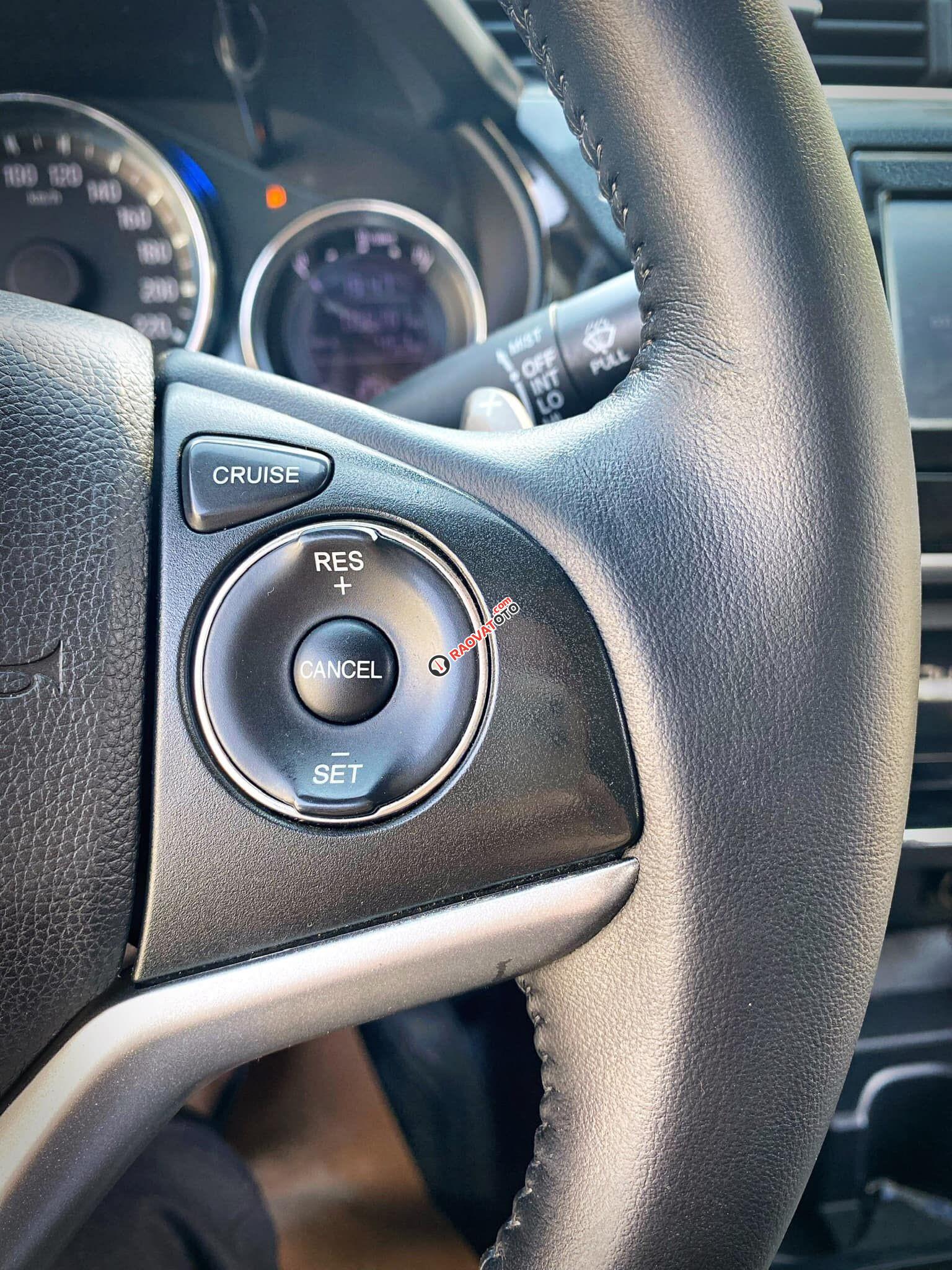 Cần bán gấp Honda City Top đời 2017, màu trắng, giá 480tr-3