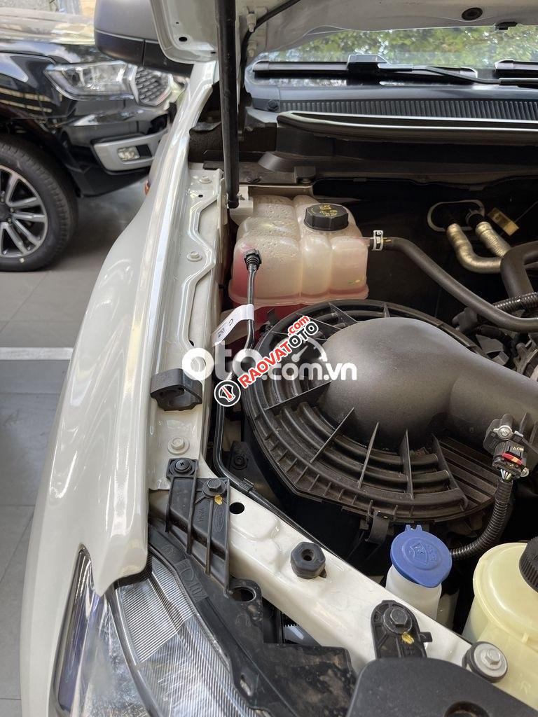 Cần bán gấp Ford Ranger AT năm sản xuất 2017, màu trắng, xe nhập còn mới-1