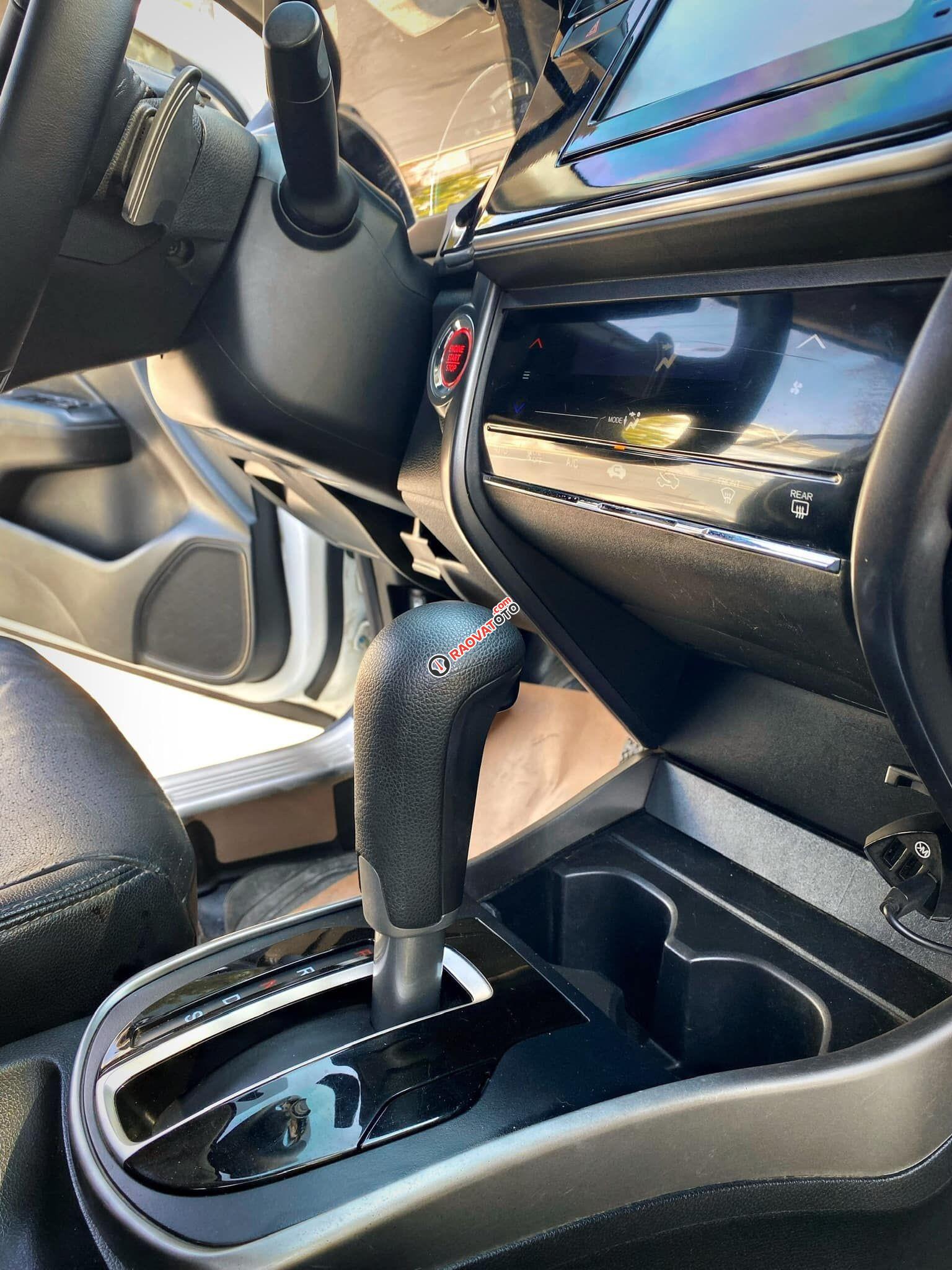 Cần bán gấp Honda City Top đời 2017, màu trắng, giá 480tr-5