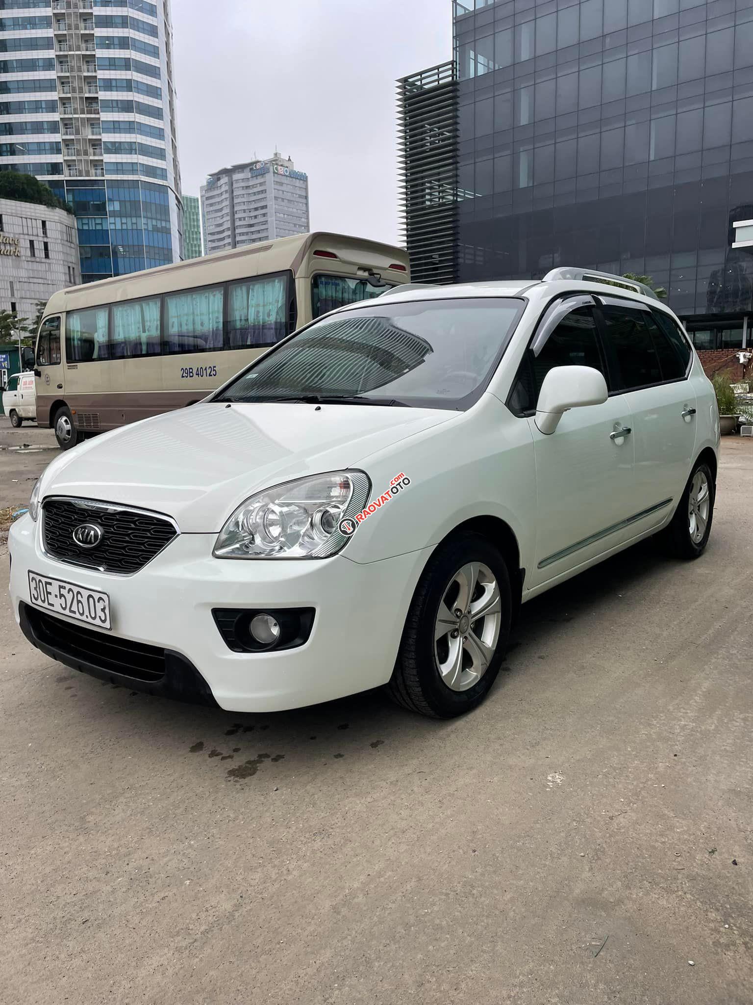 Bán Kia Carens 2.0 MT 2016, màu trắng-0