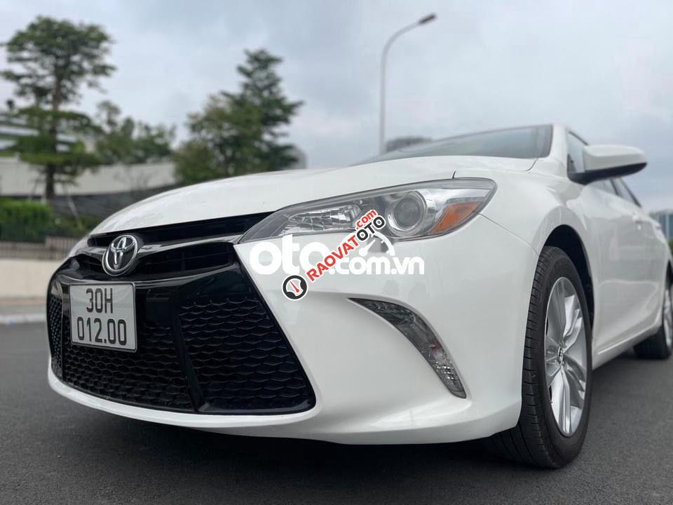 Cần bán Toyota Camry SE 2015, màu trắng, xe nhập-2