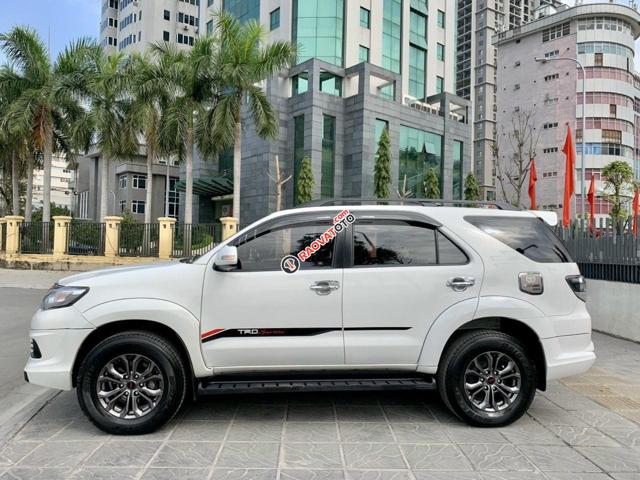 Bán Toyota Fortuner 2.7V model 2016 sx năm 2015-18
