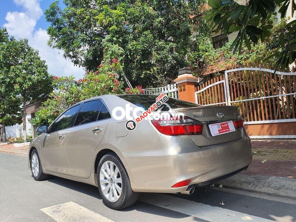 Cần bán lại xe Toyota Camry 2.5Q năm sản xuất 2015-8