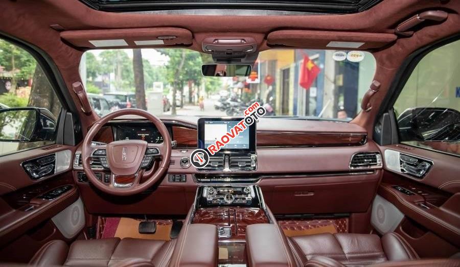 Bán Lincoln Navigator Black Label L sản xuất 2020, màu đỏ, xe nhập-2