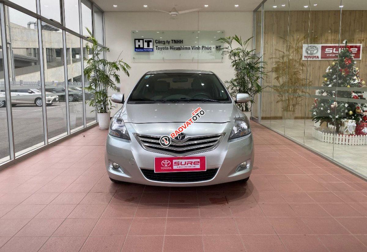 Bán ô tô Toyota Vios 1.5E sản xuất năm 2013, màu bạc-0