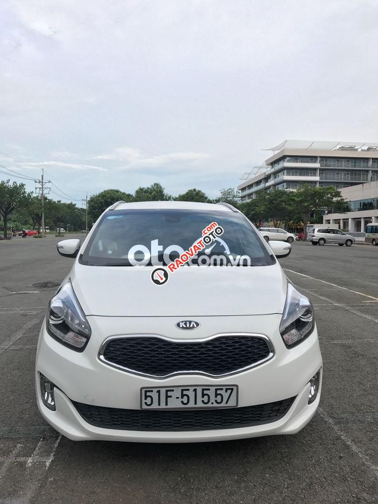 Cần bán gấp Kia Rondo GAT 2015, màu trắng chính chủ-3