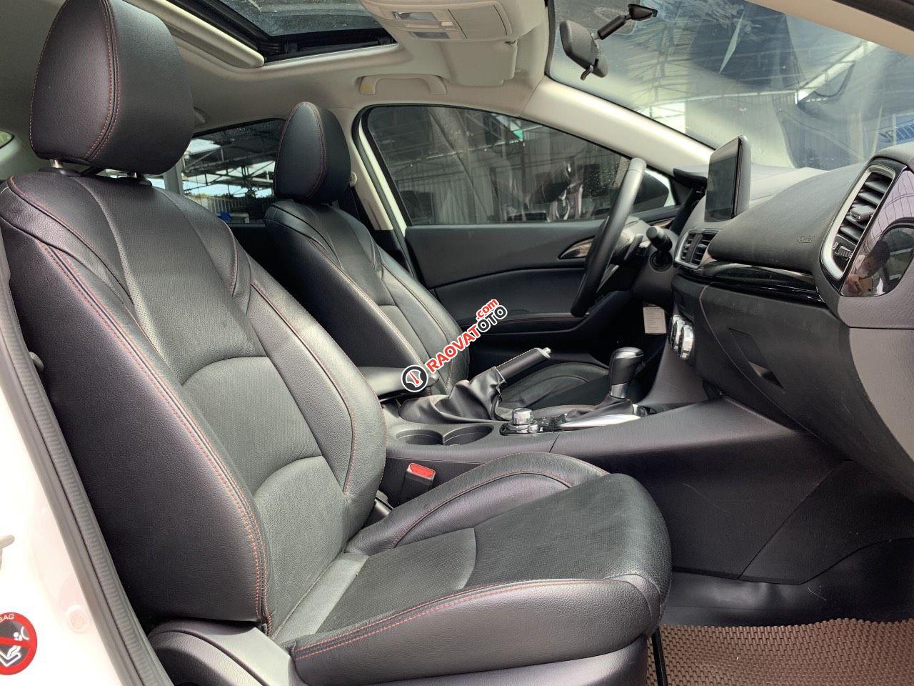 Cần bán lại xe Mazda 3 1.5 Sedan năm sản xuất 2017, giá tốt-11