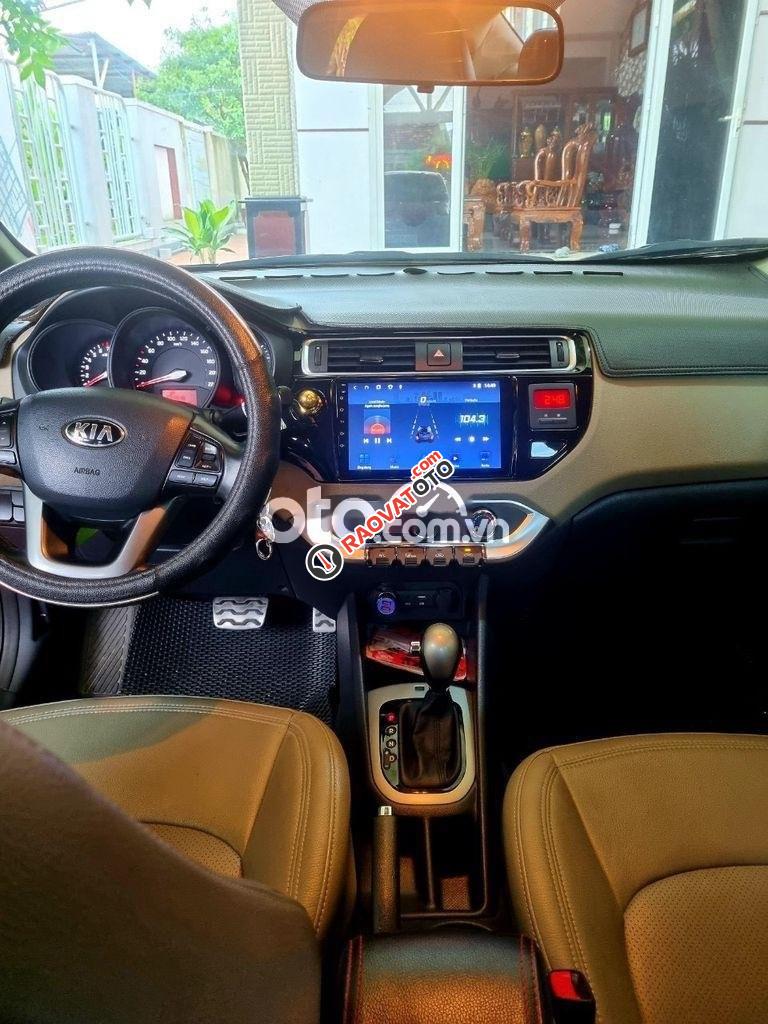 Xe Kia Rio AT sản xuất năm 2016, màu đỏ giá cạnh tranh-3