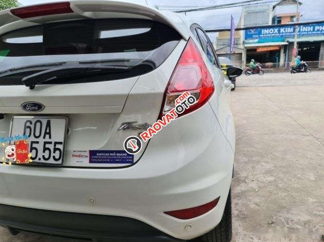 Cần bán gấp Ford Fiesta 1.5L AT Sport đời 2017, màu trắng giá cạnh tranh-4