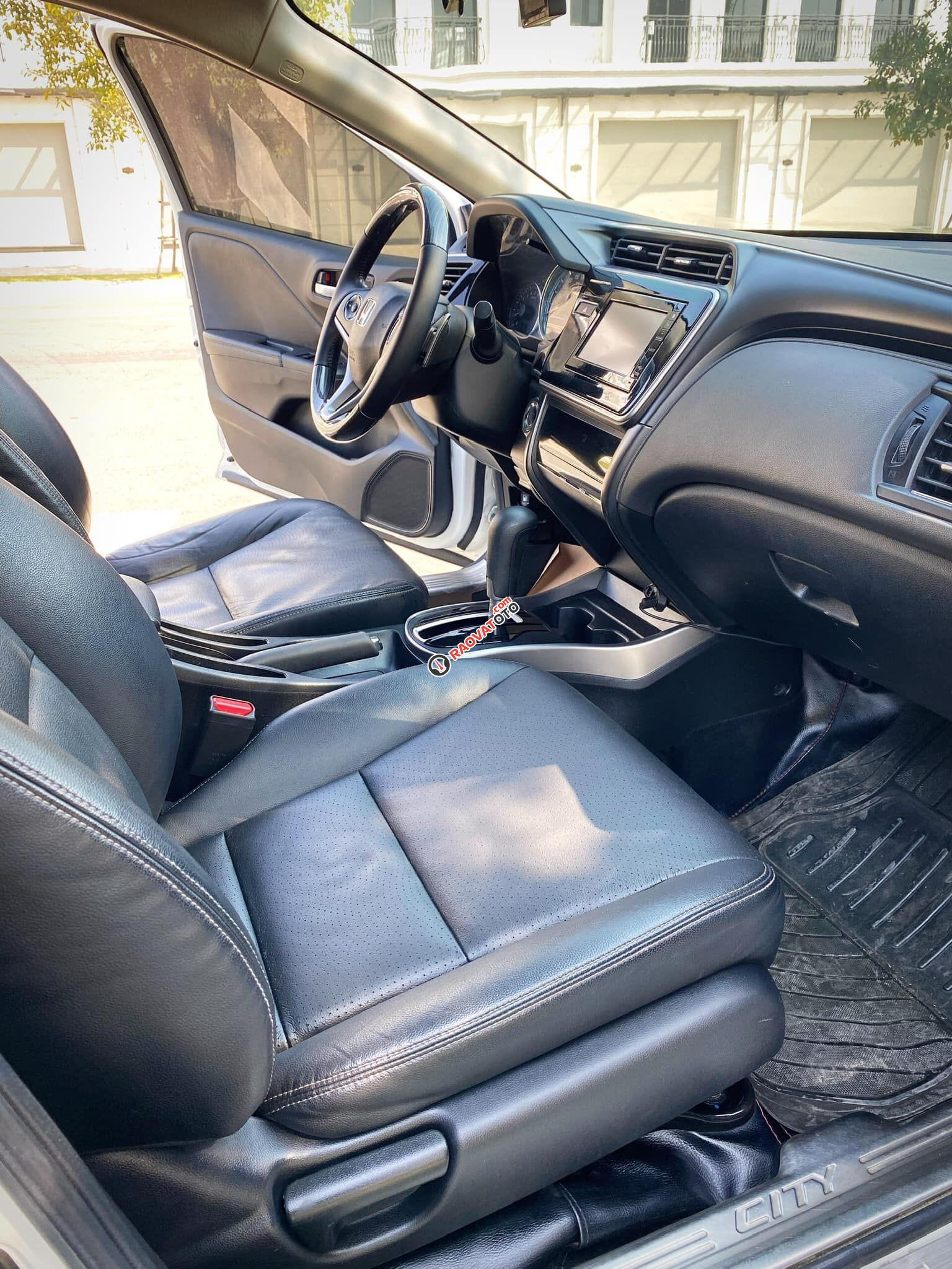 Cần bán gấp Honda City Top đời 2017, màu trắng, giá 480tr-2