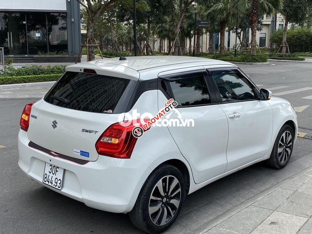 Cần bán Suzuki Swift AT đời 2019, màu trắng, xe nhập như mới, giá 518tr-8