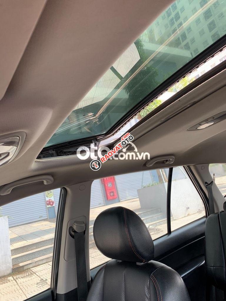 Cần bán gấp Kia Carens MT sản xuất 2010, màu xám còn mới-8