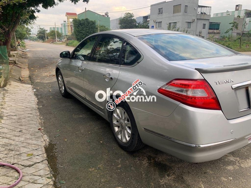 Bán xe Nissan Teana AT đời 2009, màu bạc, nhập khẩu nguyên chiếc-5