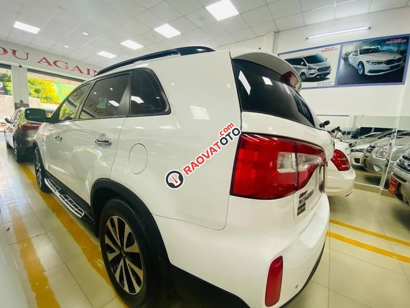 Bán Kia Sorento AT năm sản xuất 2016, màu trắng giá cạnh tranh-9
