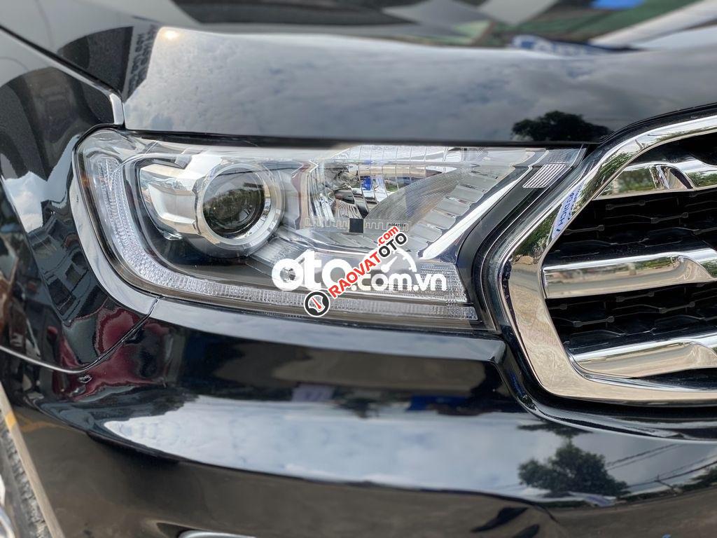 Cần bán gấp Ford Everest AT sản xuất 2019, màu đen, xe nhập còn mới-3