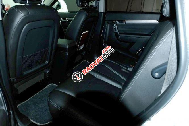 Bán ô tô Chevrolet Captiva LTZ đời 2017, màu trắng-1