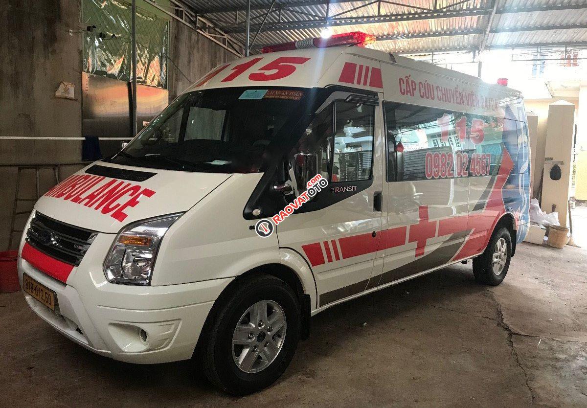 Cần bán gấp Ford Transit Luxury năm 2016, màu trắng như mới-4