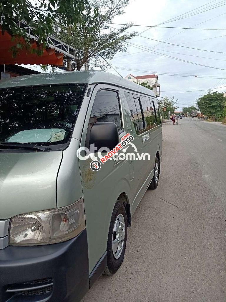 Cần bán gấp Toyota Hiace MT sản xuất năm 2008-2