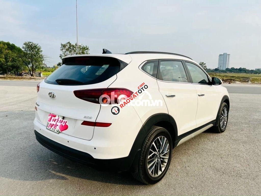 Cần bán lại xe Hyundai Tucson AT năm 2019, màu trắng còn mới-8