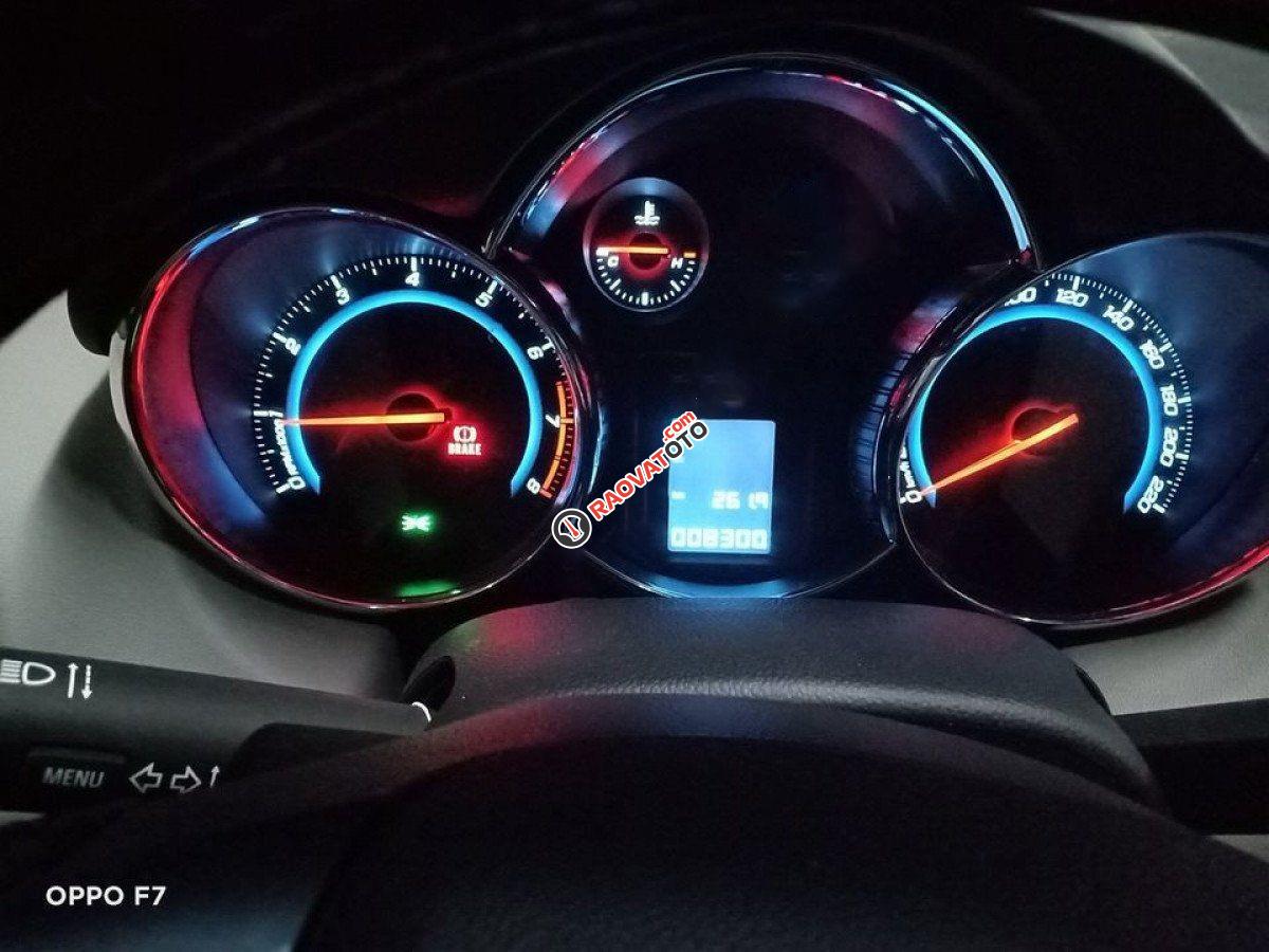 Cần bán Chevrolet Cruze LTZ 1.8 AT sản xuất năm 2015, màu trắng giá cạnh tranh-2