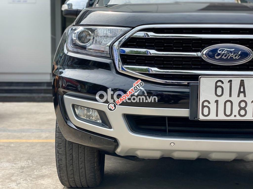 Cần bán gấp Ford Everest AT sản xuất 2019, màu đen, xe nhập còn mới-2