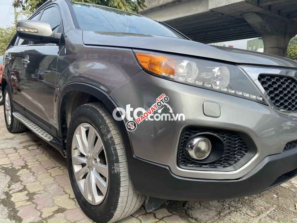 Xe Kia Sorento AT sản xuất 2013, màu xám còn mới-5