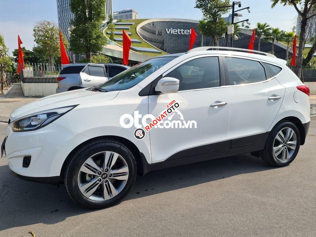 Bán xe Hyundai Tucson 2.0AT năm sản xuất 2014, nhập khẩu, 585tr-2