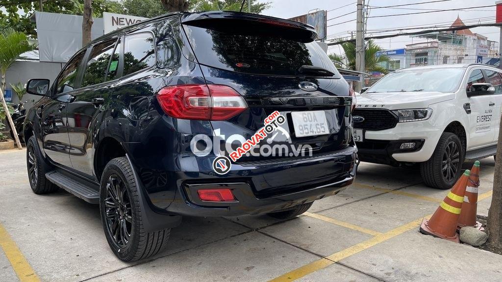 Bán Ford Everest AT sản xuất 2021, màu xanh lam, nhập khẩu-3