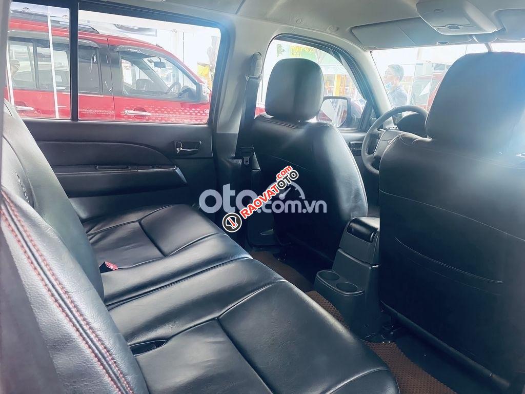 Cần bán Ford Everest MT sản xuất năm 2014, màu đỏ còn mới, giá tốt-10